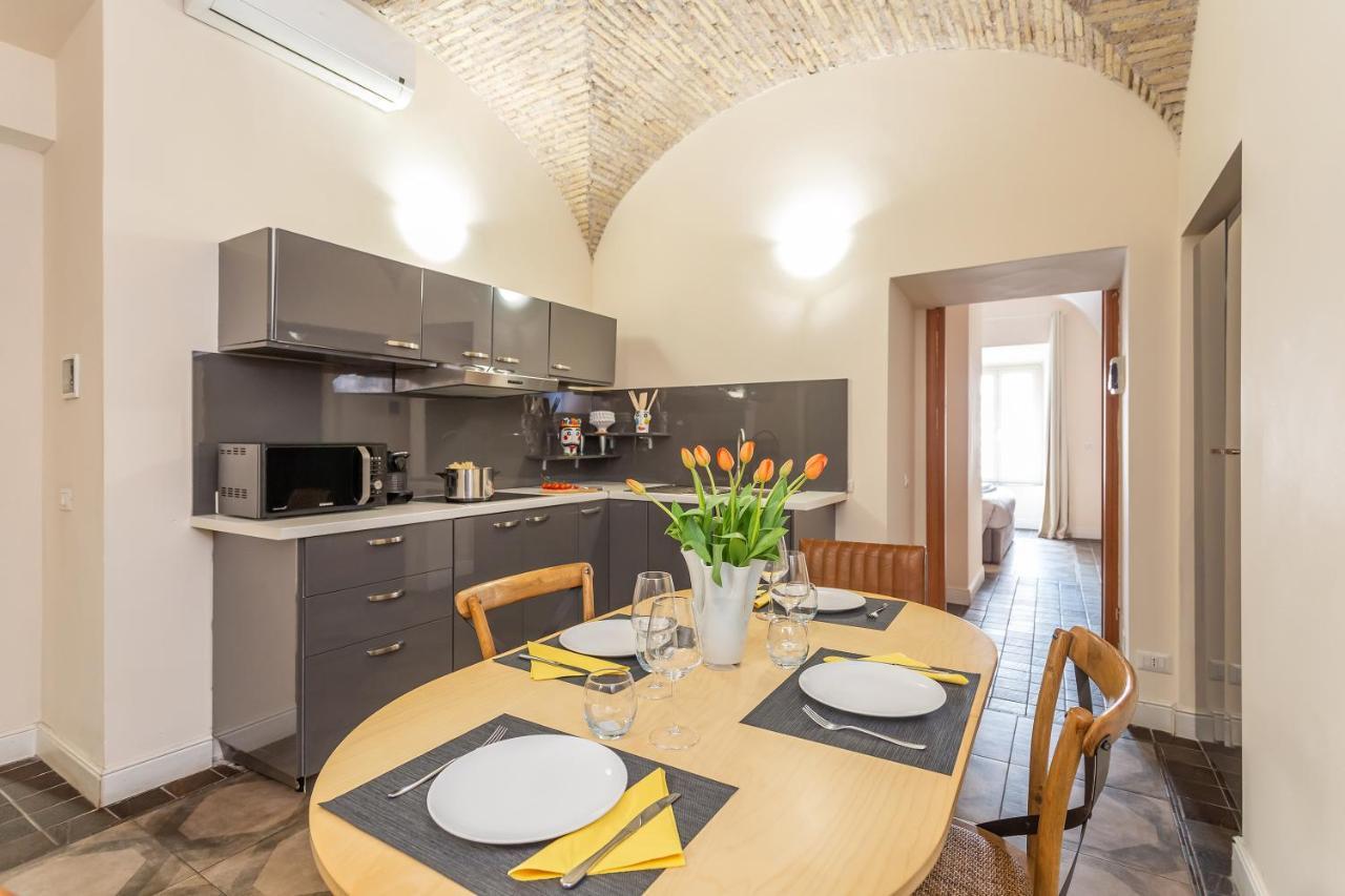 Daplace - Lucia Apartment Roma Ngoại thất bức ảnh